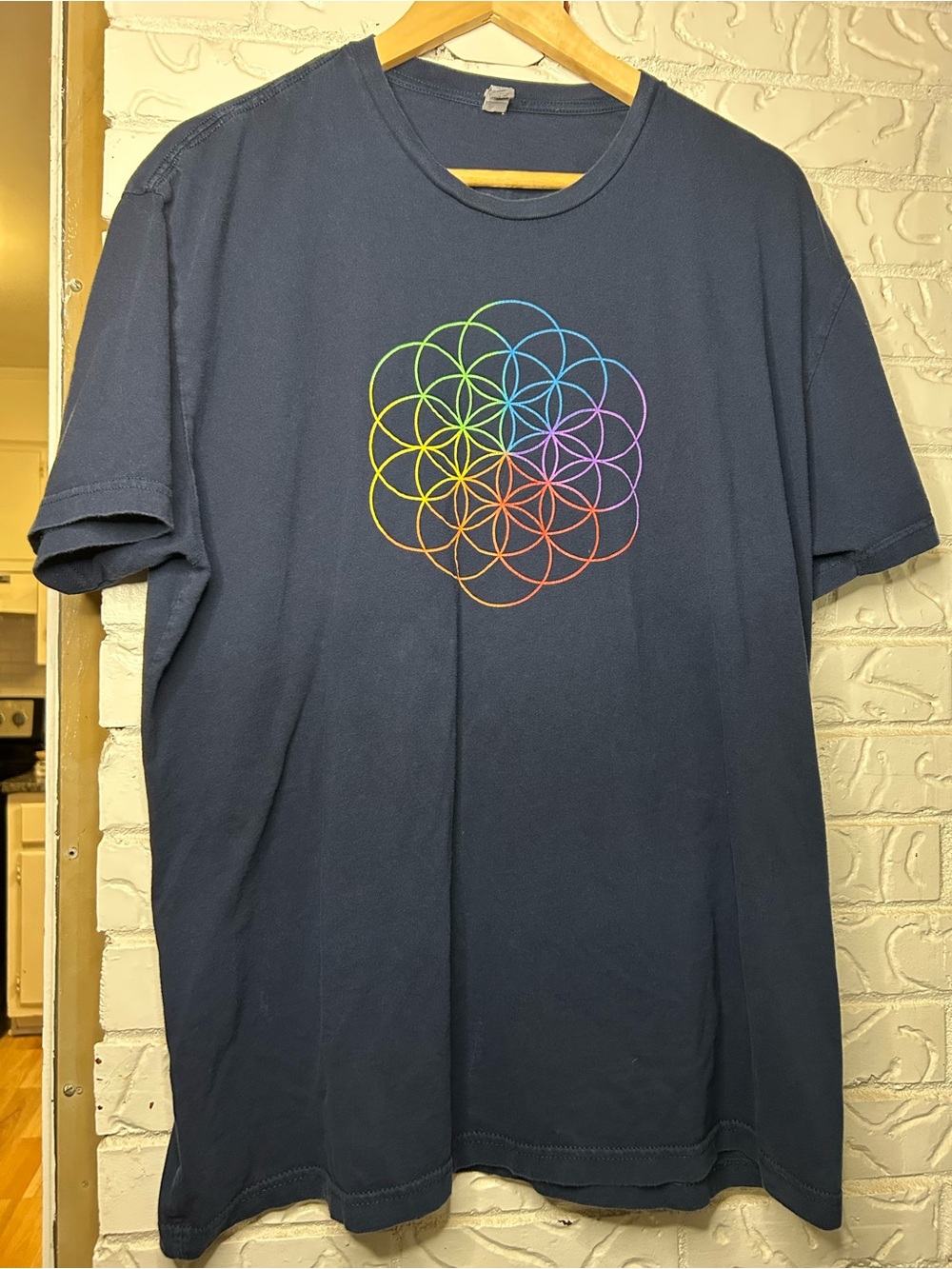 Coldplay - A Head Full Of Dreams 2016 Tour Shirt - Size XXL